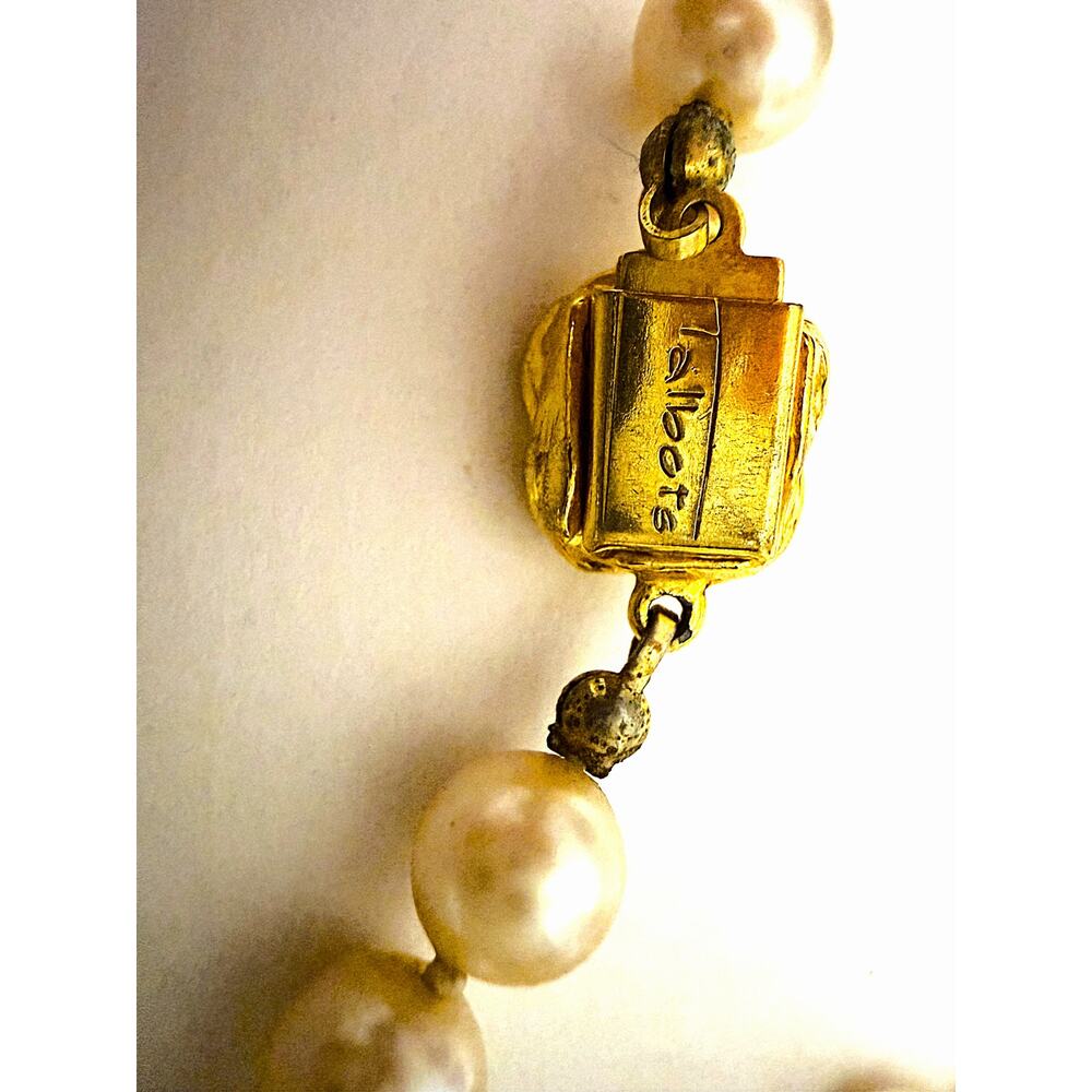 Talbots Mark Gold Tone Pearl Rose Clasp Faux Pearl Necklace Elegant Jewelry 30” - Picture 3 of 3